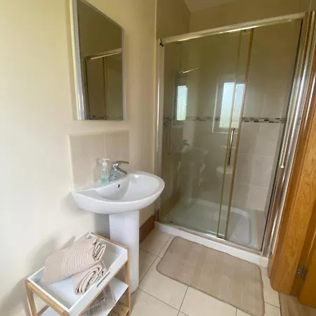 Winki Waves Surf - Sauna Included 게스트하우스 Kerrykeel