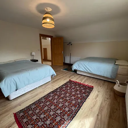 Guest house Winki Waves - Surf Lodge, Sauna And Surf School Kerrykeel